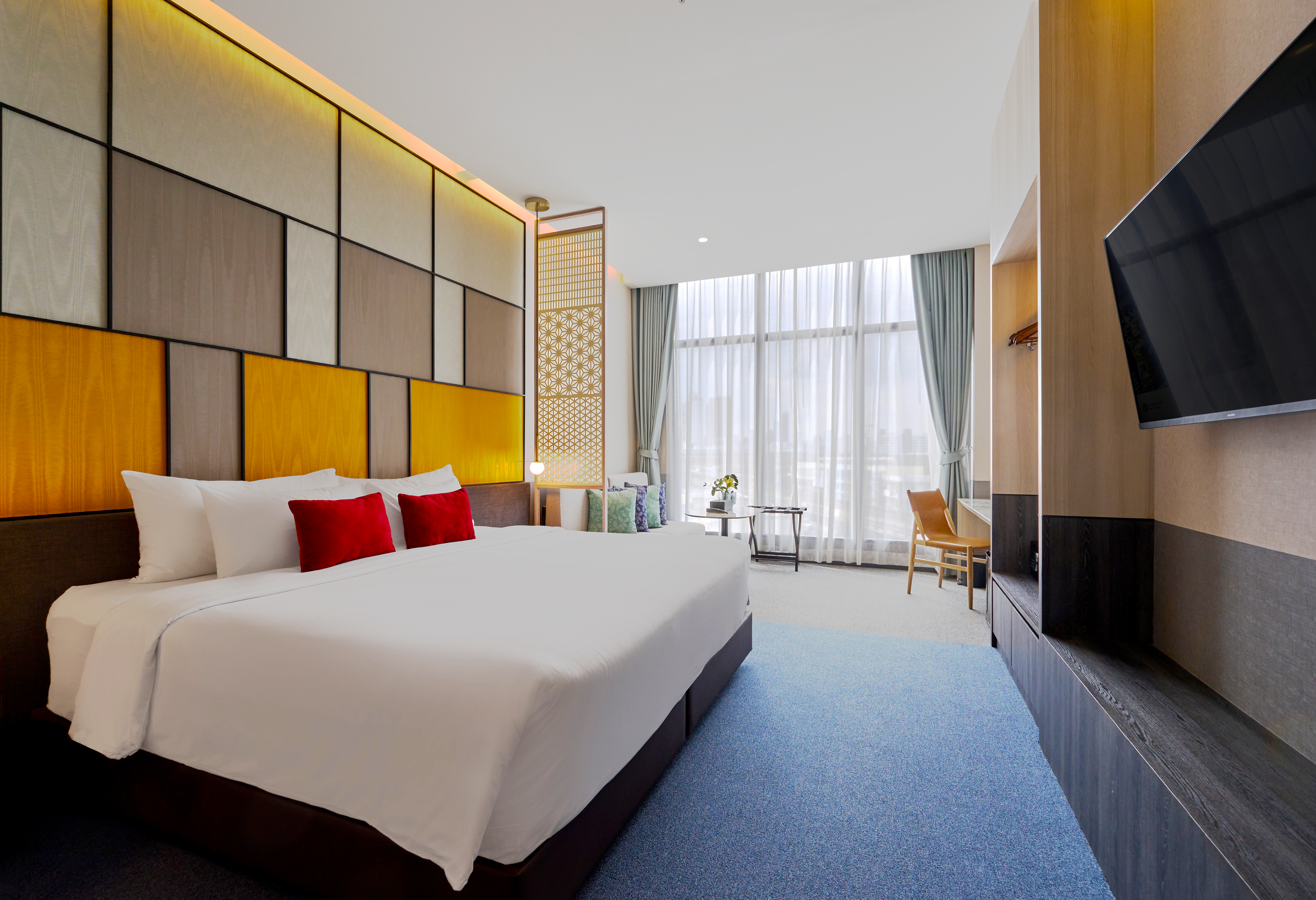 Ramada 48_Deluxe Room_001